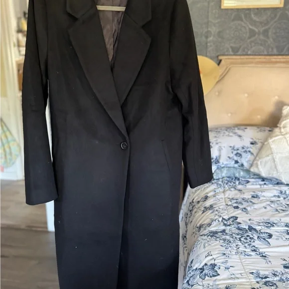 Quince Italian Wool Classic Single-Breasted Coat-Size Medium - Picture 4 of 7